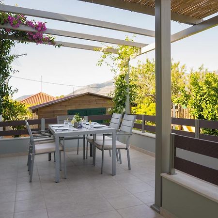 Lucas Home Lixouri Buitenkant foto